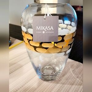 NWT Mikasa Home Clear & Gold Vase